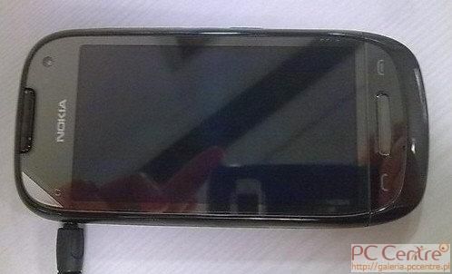 Nokia C7